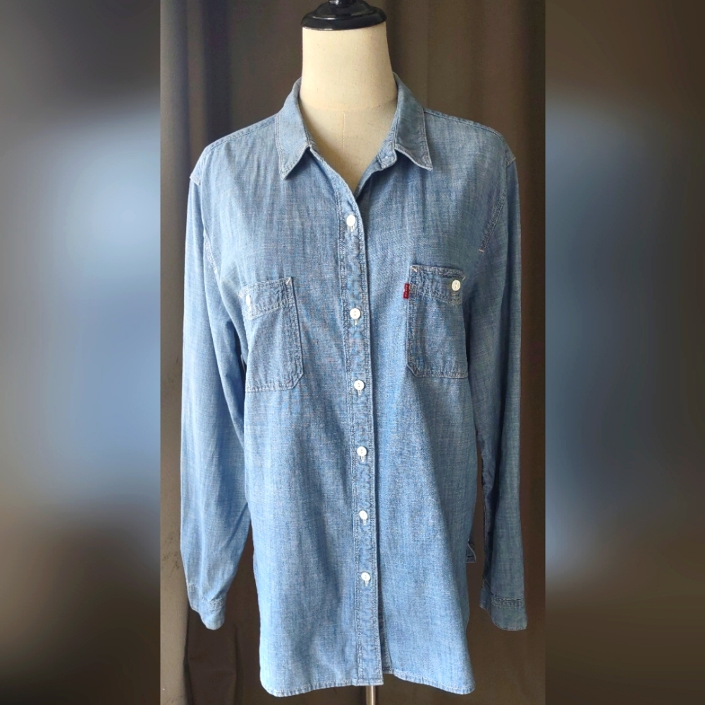 Levi's Shirt
